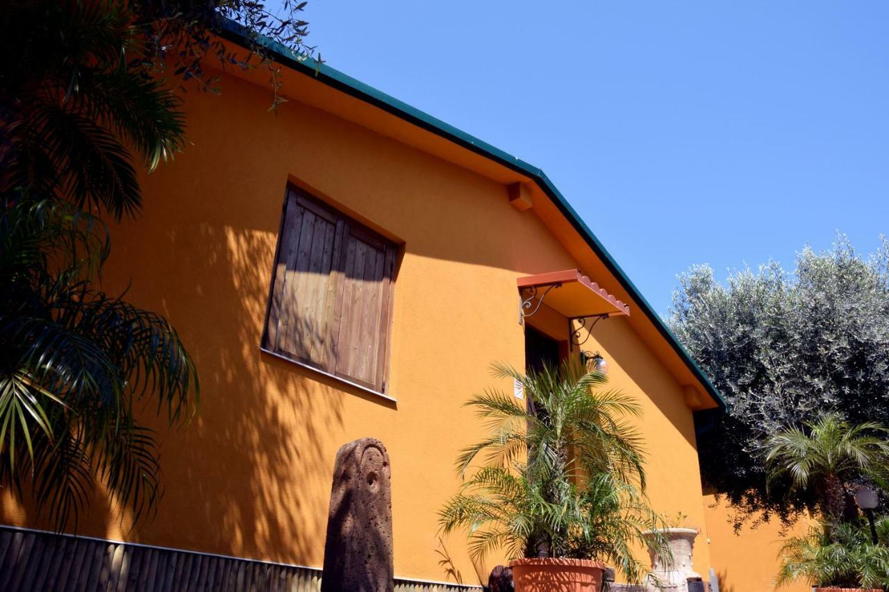 Riviera Degli Eucalipti - Cottage In Riva Al Mare อาชิเรอาเล ภายนอก รูปภาพ