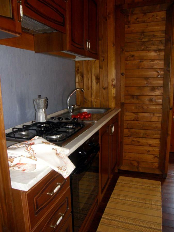 Riviera Degli Eucalipti - Cottage In Riva Al Mare อาชิเรอาเล ภายนอก รูปภาพ